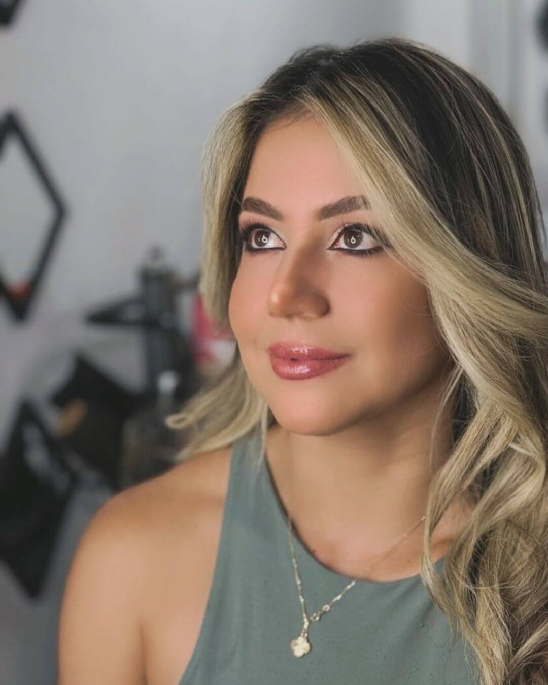 Maquillaje + Peinado